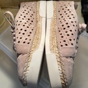 Women’s Vince Camuto sneakers